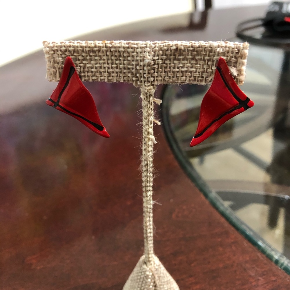 Earrings. Amazing red and black metal triangle